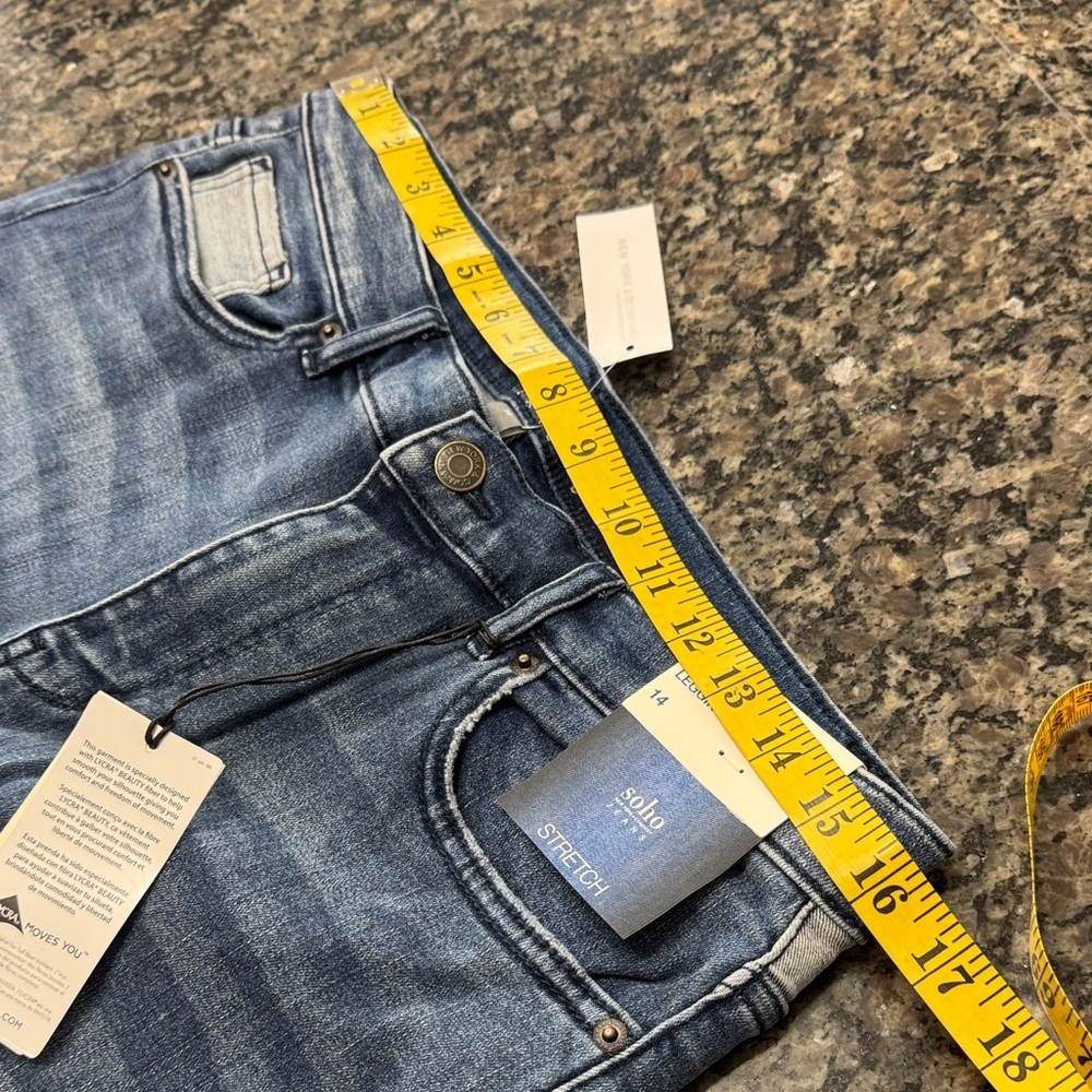 Soho Women's denim two tone ultimate stretch Ankle Jeans NWT 14 - Picture 9 of 14
